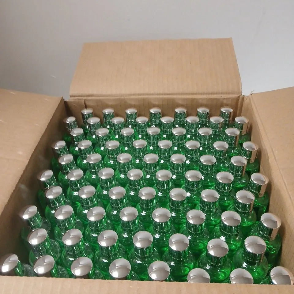 BOX OF APPROXIMATELY 150 X MOLTON BROWN FRESHMINT MOUTHWASH - 50ML