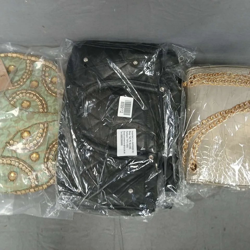 BOX OF APPROXIMATELY 15 ASSORTED HOUSEHOLD AND CLOTHING/FASHION ITEMS IN VARIOUS COLOURS, STYLES, AND SIZES - COLLECTION ONLY