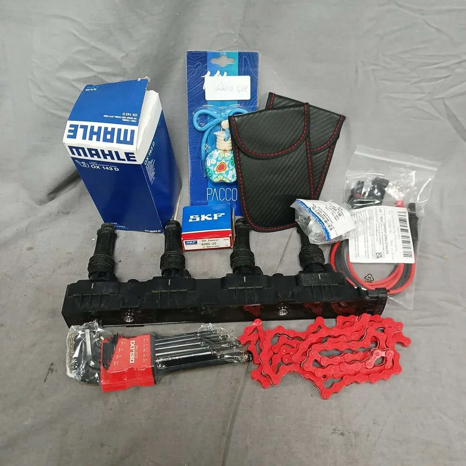 APPROXIMATELY 12 ASSORTED VEHICLE PARTS & ACCESORIES TO INCLUDE IGNITION COIL PACK, DELIXI ALAN KEYS, OIL FILTER, ETC