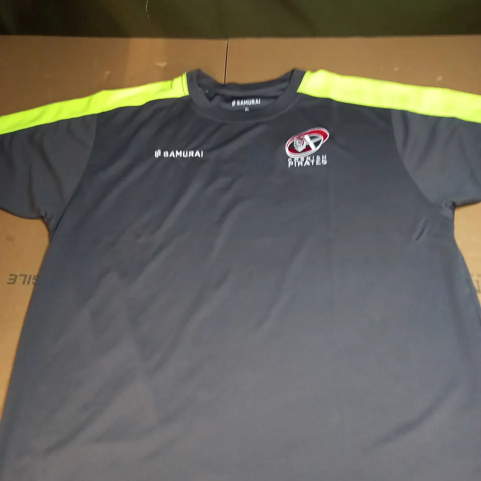 CORNISH PIRATES TRANING SHIRT SIZE XL