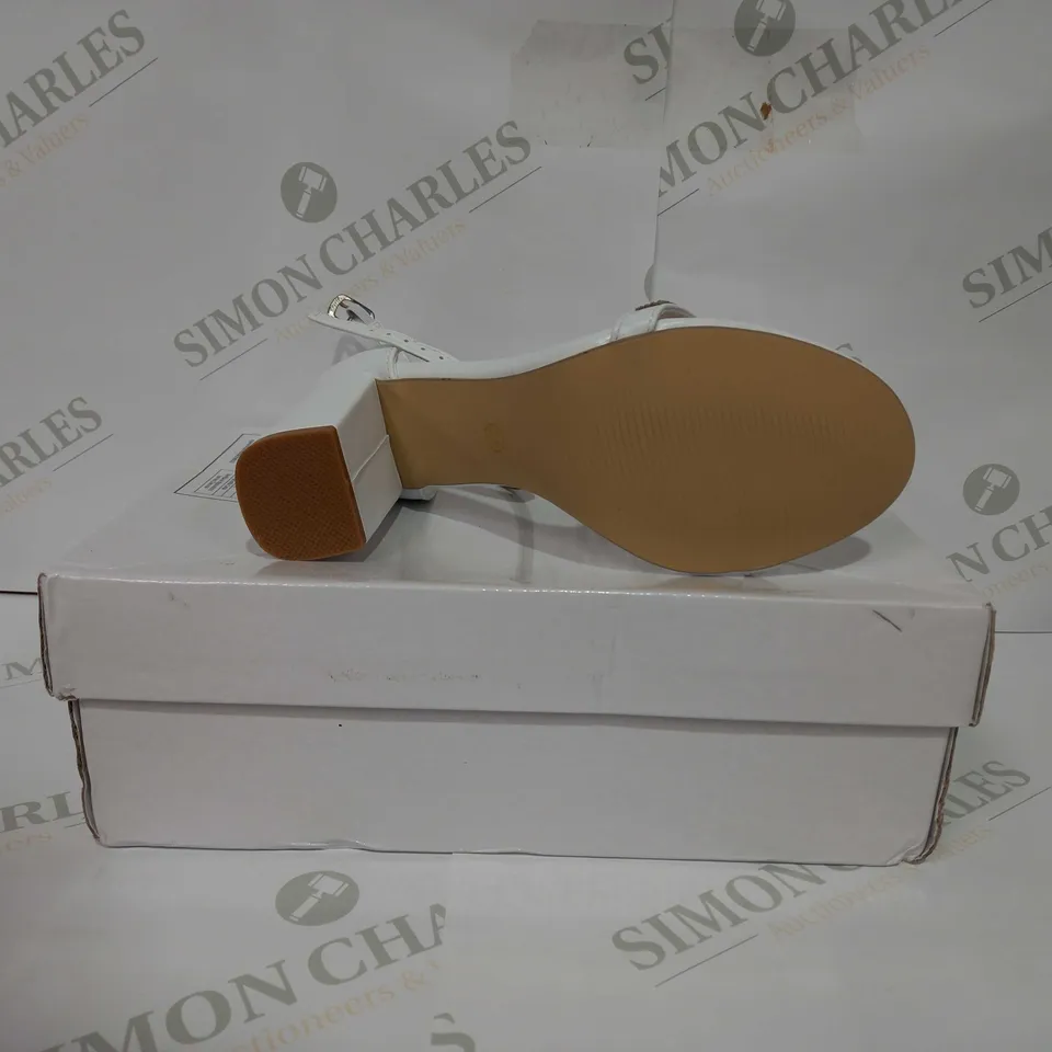 SHIEN RHINESTONE DECOR CHUNKY HEELED ANKLE STRAP SANDALS - EU 38