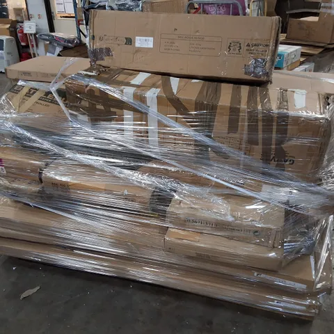 PALLET CONTAINING ASSORTED FLATPACK FURNITURE PARTS