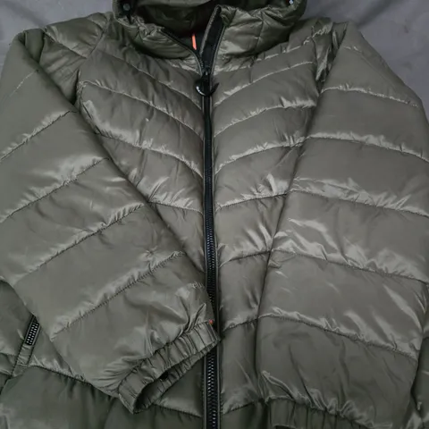 SUPERDRY FUJI SERIES PADDED HOODED COAT IN DARK GREEN SIZE UNSPECIFIED