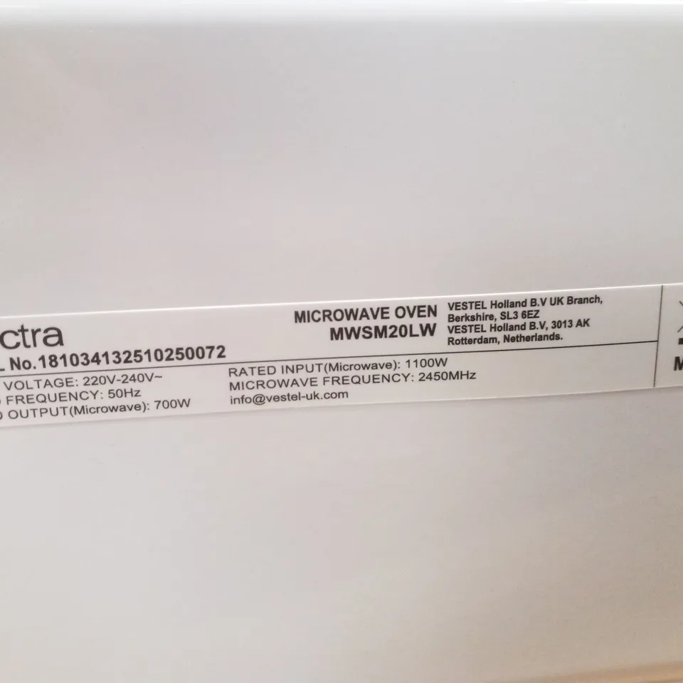 BOXED ELECTRA MWSM20LW 20L 26CM HIGH, FREESTANDING SMALL STANDARD MICROWAVE OVEN - WHITE