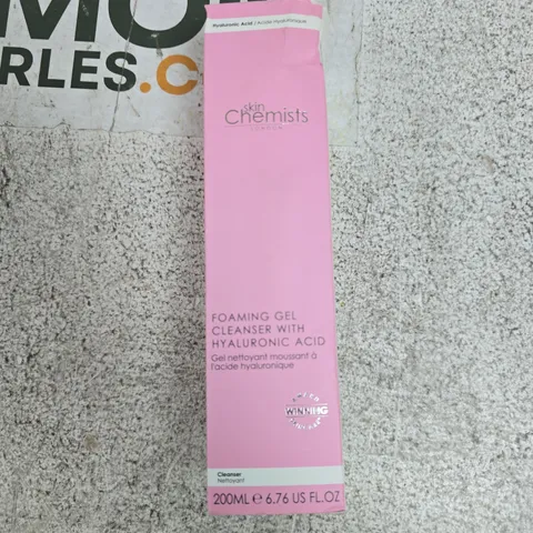 SKINCHEMISTS LONDON FOAMING GEL CLEANSER WITH HYALURONIC ACID β 200 ML