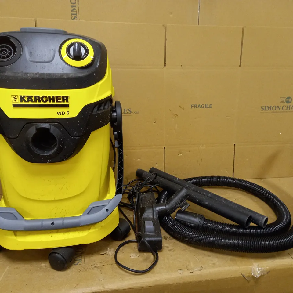 KARCHER WD5 VACUUM CLEANER