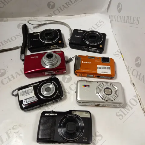 DIGITAL CAMERA BUNDLE 7 ITEMS 