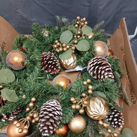 COPPER AND GOLD PRE-LIT FESTIVE WREATH