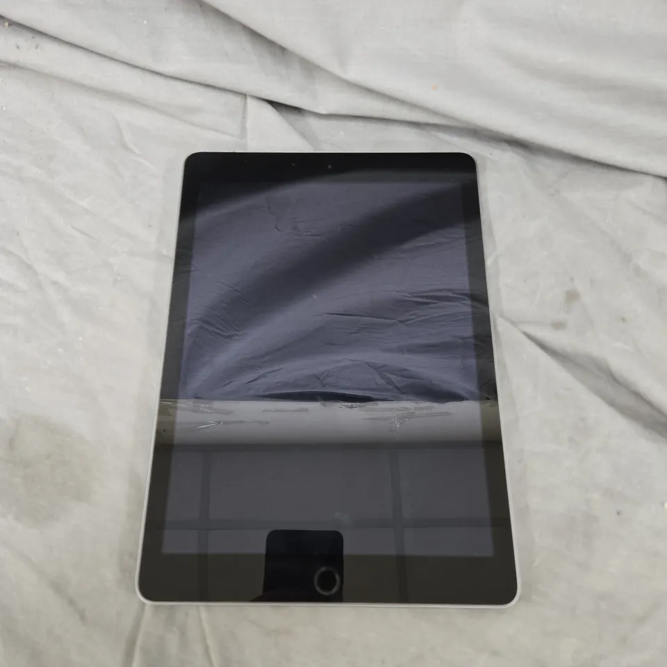 APPLE IPAD 5TH GEN TABLET 