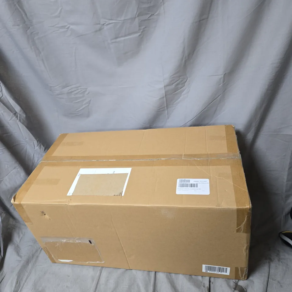 SARA BY SARA DAVIES PRE LIT CHRISTMAS TREE SKIRT.