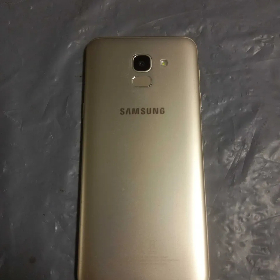 SAMSUNG GALAXY J6