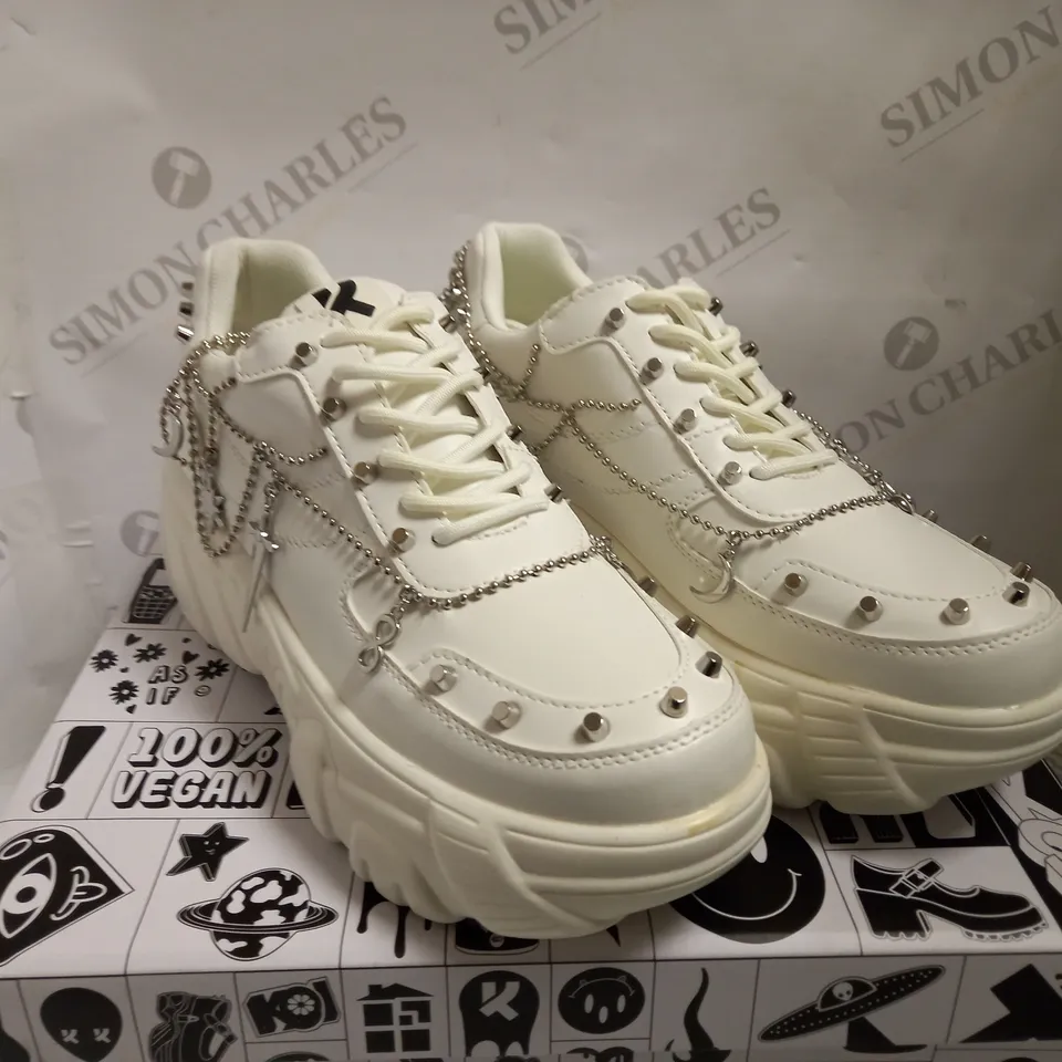 KOI VEGAN JINX WHITE MYSTIC CHARM TRAINERS - SIZE 7