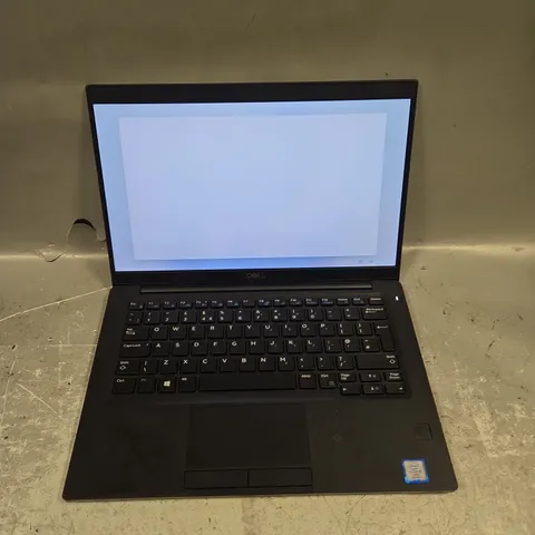 DELL LATITUDE 7390 LAPTOP