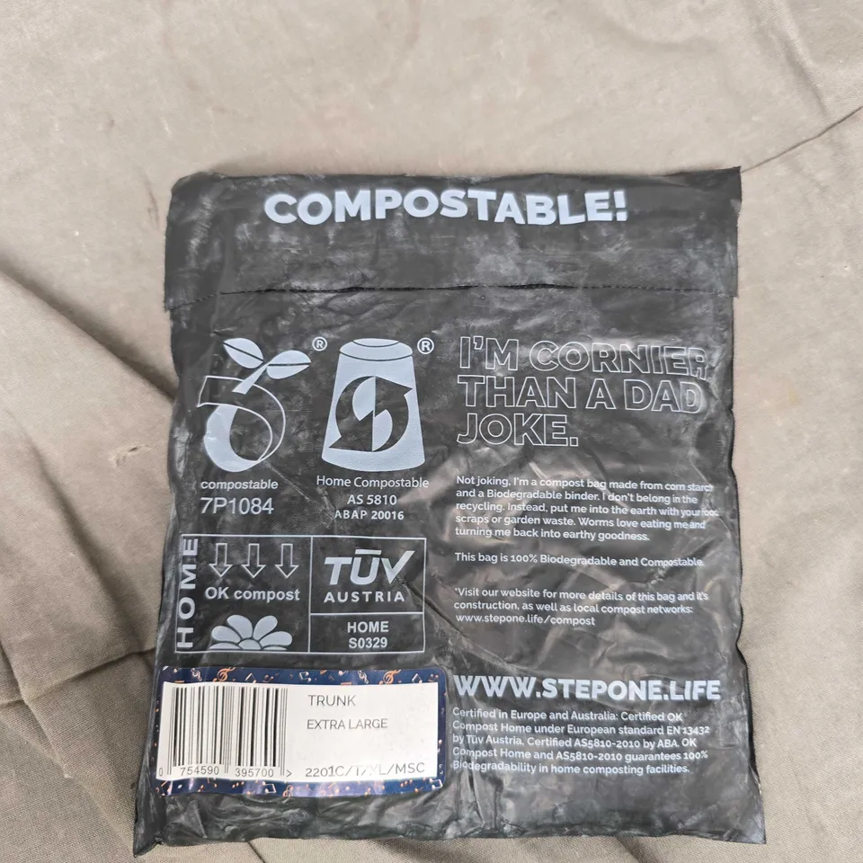 SEALED STEP ONE TRUNKS - MUSIC - XL