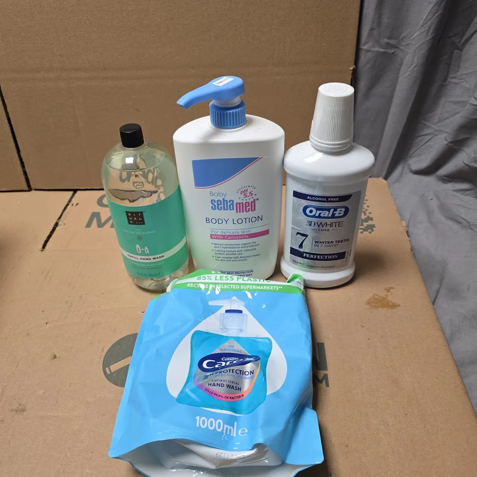 TOTE OF APPROXIMATELY 18 ASSORTED COSMETIC ITEMS TO INCLUDE RITUALS...HAND WASH, SEBA MED BODY LOTION, ORAL B MOUTHWASH, CAREX HAND WASH ETC