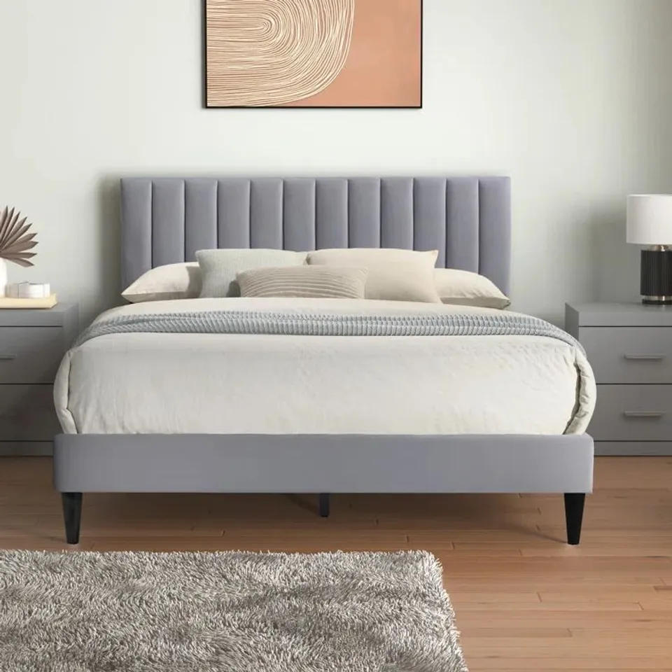 BOXED NEWRY 4'6" DOUBLE UPHOLSTERED PANEL BED - GREY (1 BOX)