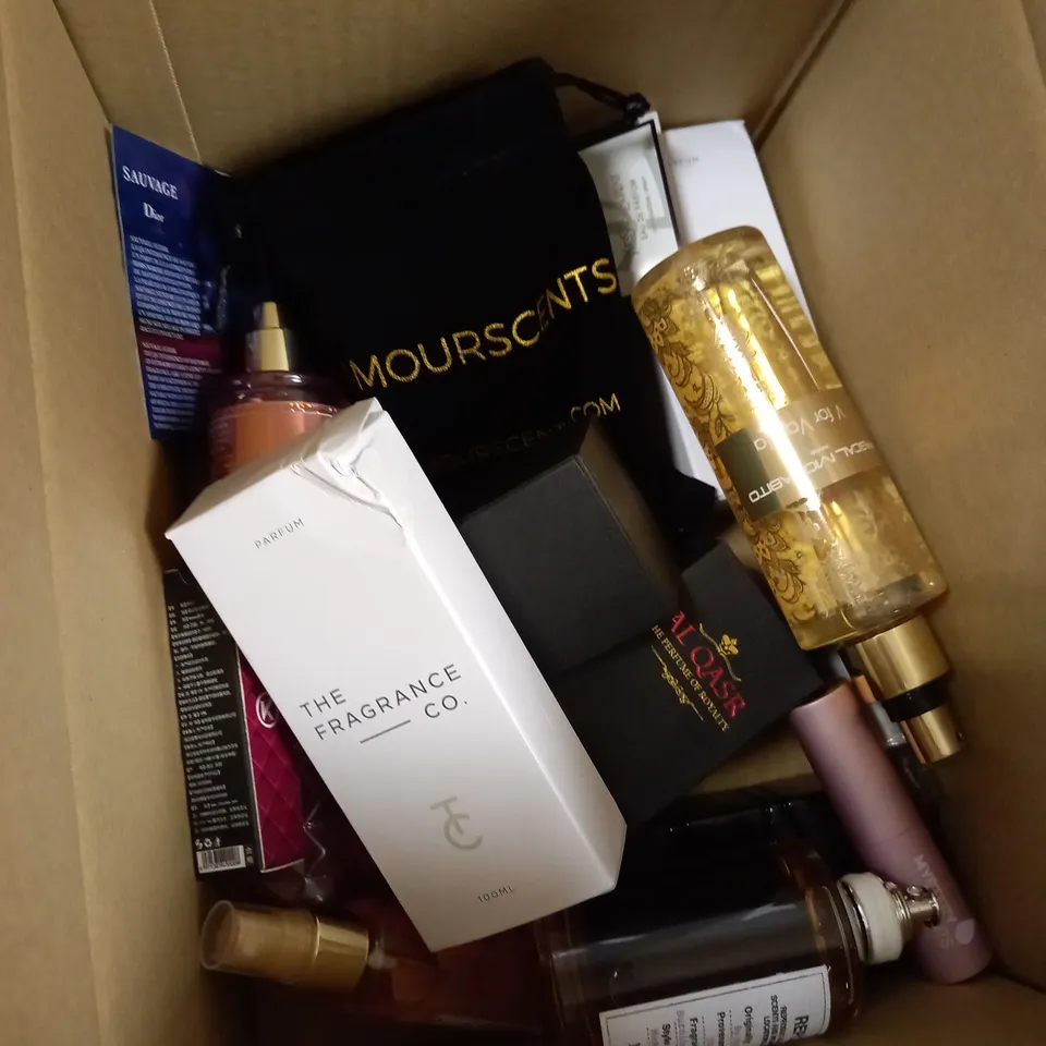 BOX OF APPROXIMATELY 10 ASSORTED FRAGRANCES TO INCLUDE FRAGRANCE CO PAREFUM, AL QASAR PAFUM, BY THE FIREPLACE FAMILIAR SCENT ETC