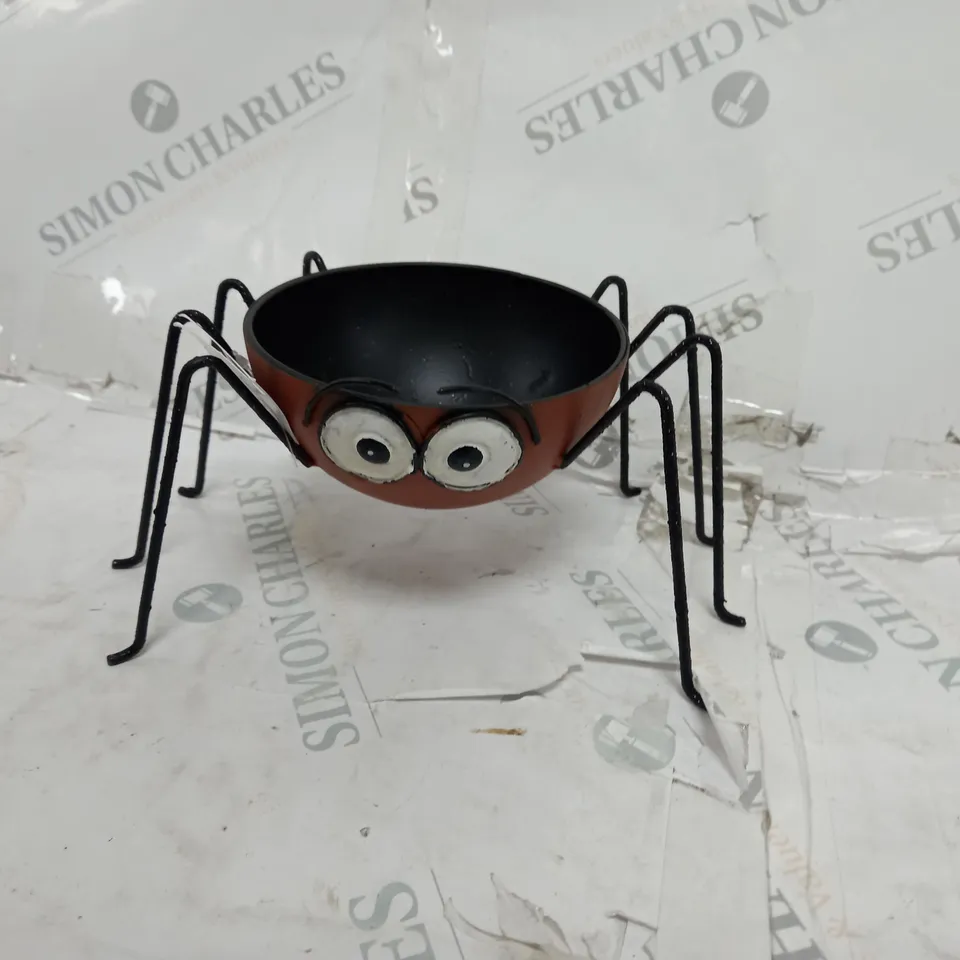 METAL GRANGE SPIDER LEG BOWL 