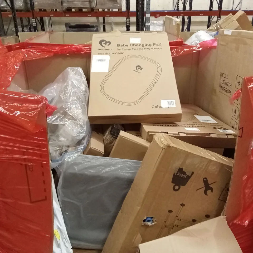 PALLET OF ASSORTED HOUSEHOLD GOODS AND PRODUCTS TO INCLUDE; A LARGE QUANTITY OF BABY CHANGING PADS, FULL LENGTH MIRROR, TOILET AID ETC