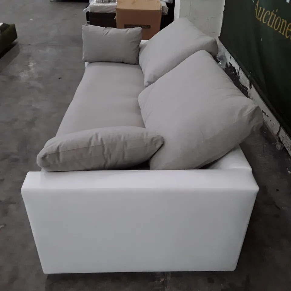 QUALITY DESIGNER 3 SEATER SOFA - GREY FABRIC 