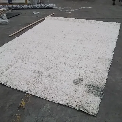 QUALITY DESIGNER AREA RUG - APPROXIMATELY 280X200CM