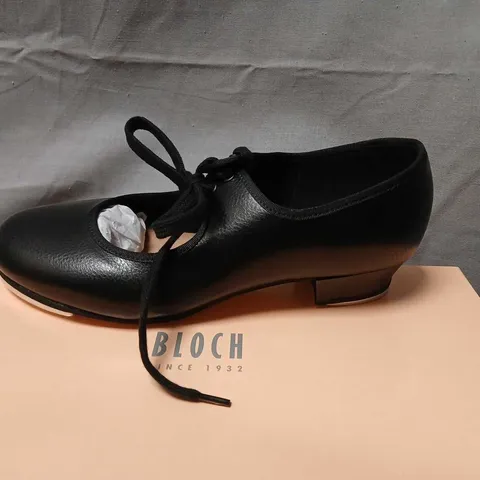 BLOCH BLACK LEATHER LACE-UP SHOES – MODEL S0330LU (NEW IN BOX)