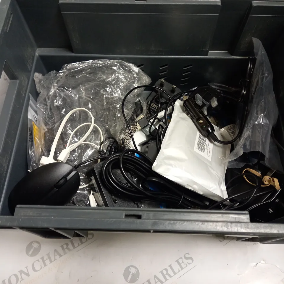 BOX TO CONTAIN APPROX. 10 X ASSORTED TECH PRODUCTS. INCLUDES WI-FI BOXES, COMPUTER MICE, VARIOUS CABLES ETC 