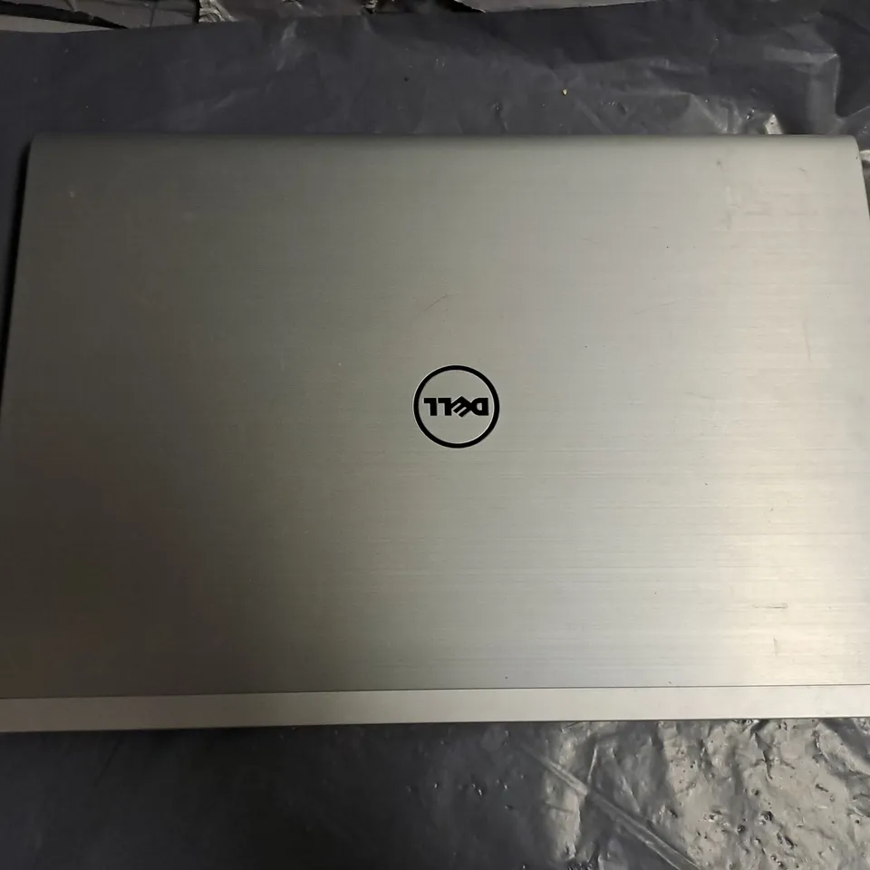 DELL INSPIRON 17 5000 SERIES LAPTOP