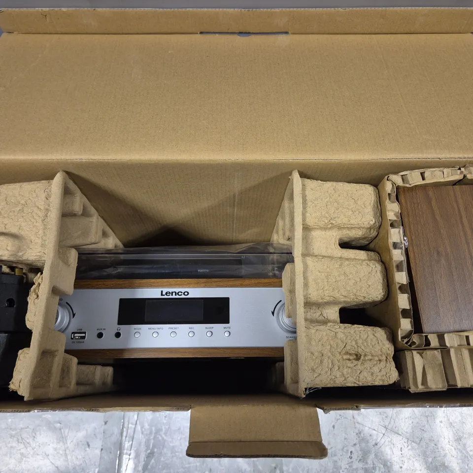 BOXED LENCO MC-160WD STEREO SYSTEM TURNTABLE 
