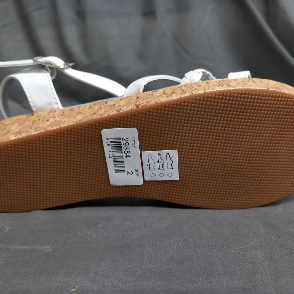 APPROXIMATELY 15 LILLEY FLORAL DECORATED OPEN TOE SANDALS IN SILVER IN VARIOUS SIZES