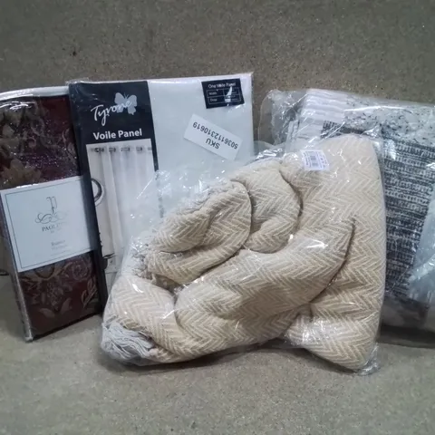 BOX TO CONTAIN AN ASSORTMENT OF PILLOW COVERS, DOG BED AND THROWS ECT