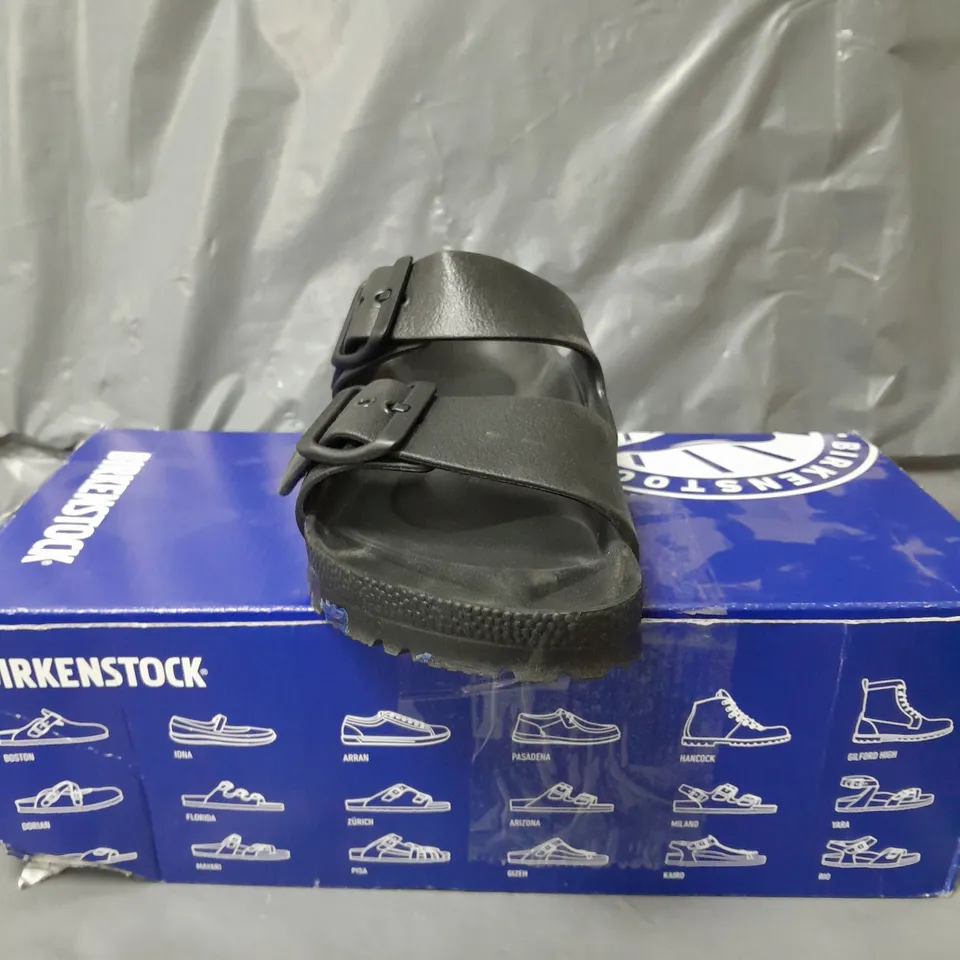 BIRKENSTOCK LADIES SLIDERS BUCKLE FASTENING BLACK SIZE 4