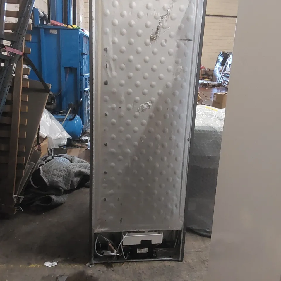 GRUNDIG GKNM46220DZ 70/30 FRIDGE FREEZER - DARK STEEL