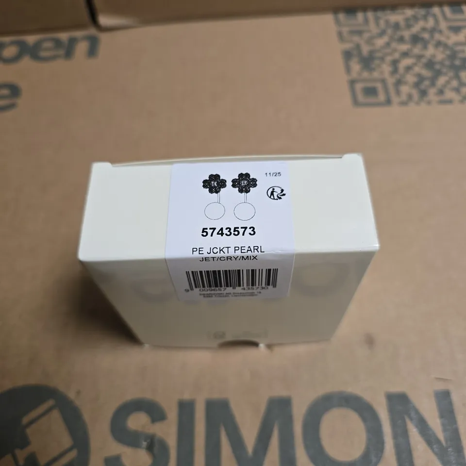 SWAROVSKI PEARL DROP EARRINGS WITH BLACK CRYSTAL FLOWER TOPS – PINK JEWELLERY BOX