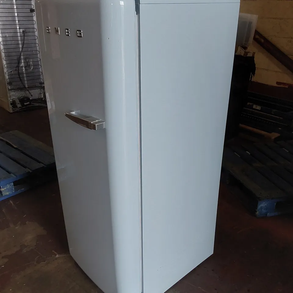 SMEG FAB28LPB5UK FRIDGE WITH ICEBOX - PASTEL BLUE