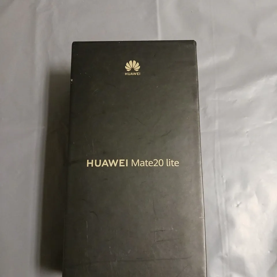 HUAWEI MATE20 LITE MOBILE PHONE