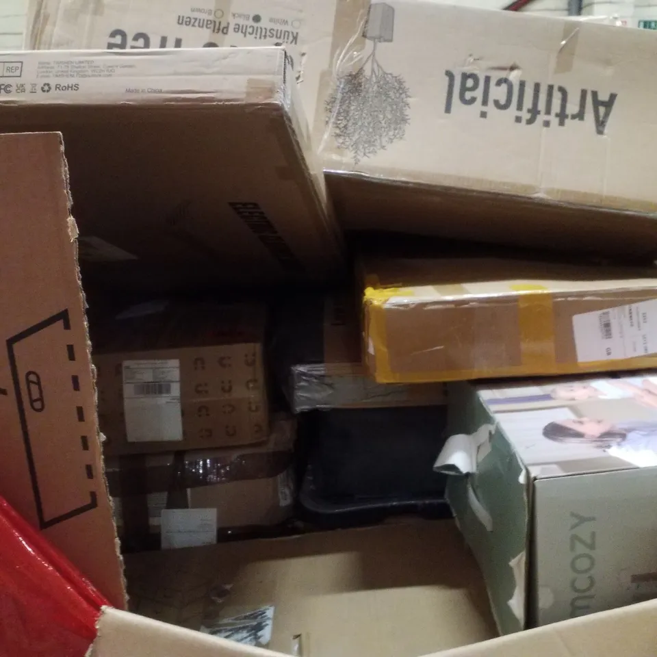 PALLET CONTAINING ASSORTED PRODUCTS INCLUDING 5FT ARTIFICIAL OLIVE TREE, ELECTRIC CLOTHES DRYER, BAMBOO TOWEL LADDER, STEAM CLEANER & LAMP SHADE