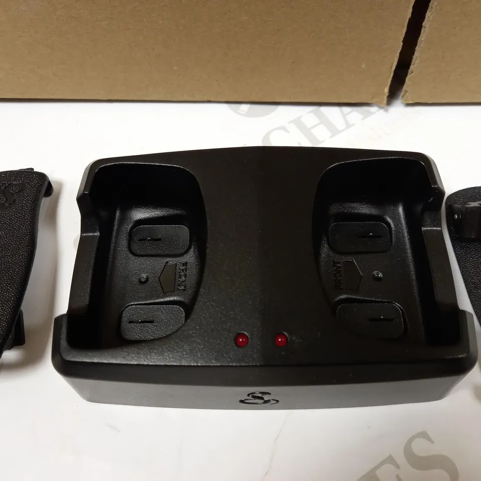 COBRA AM1035 FLT TWO WAY RADIO SET 