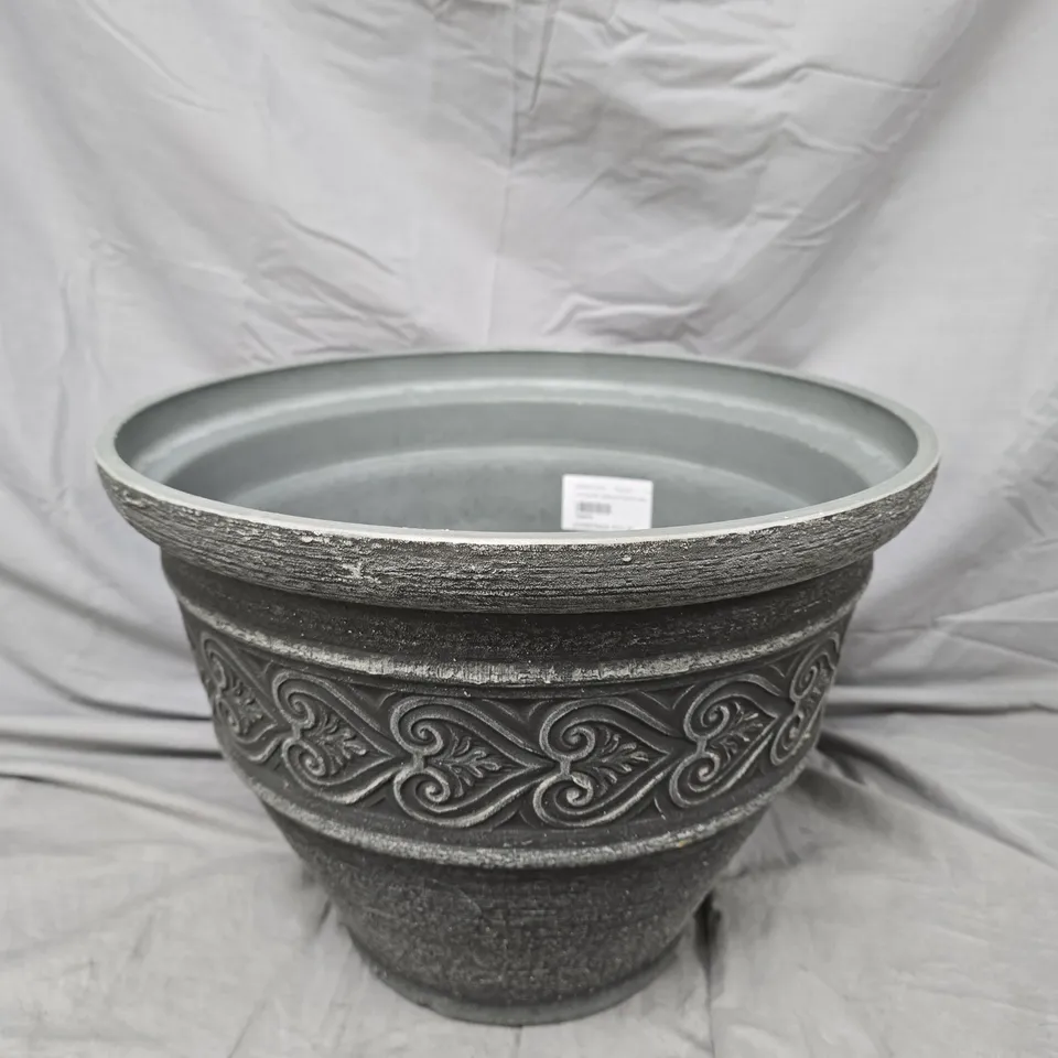 YOUGARDEN WASHED GRANITE EFFECT PLANTER