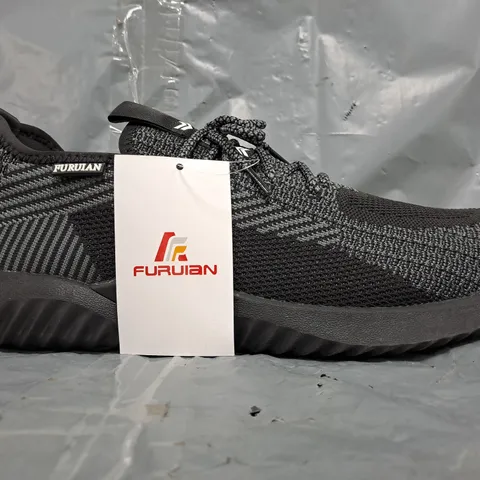 BOXED PAIR OF FURUIAN SAFETY TOE SHOES IN GREY/BLACK SIZE UK 10.5
