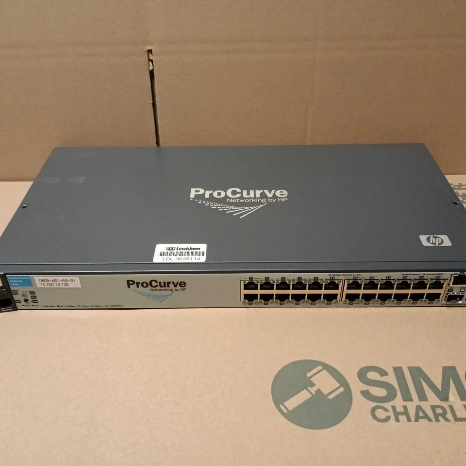 HP PROCURVE SWITCH (J9085A)