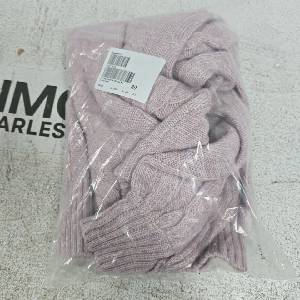 BAGGED RUTH LANGSFORD CABLE CREW NECK JUMPER PINK SIZE XS