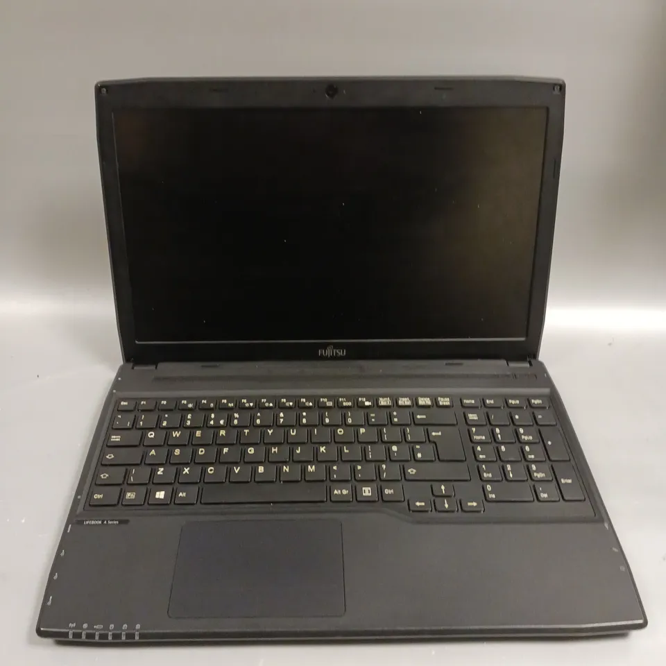 FUJITSU LIFEBOOK A514 LAPTOP 