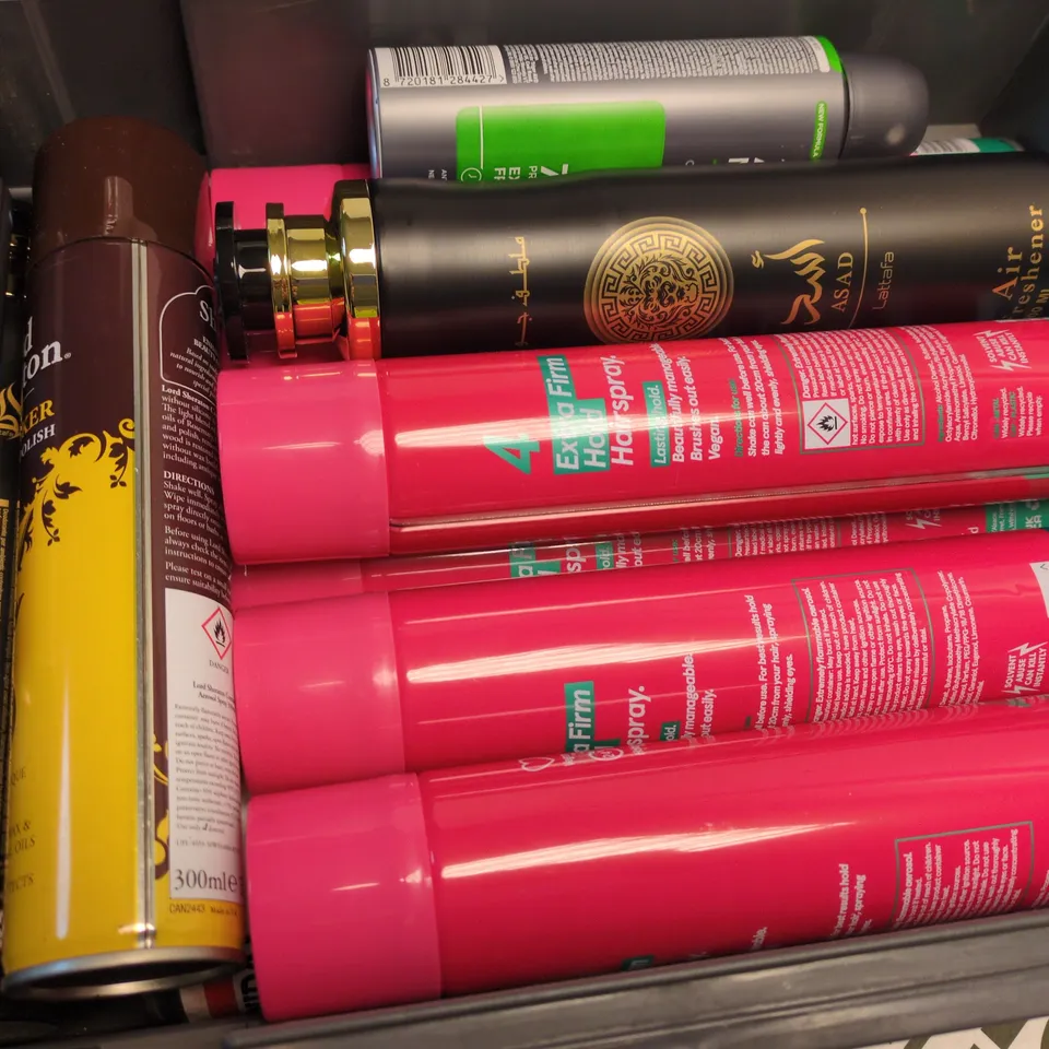 APPROXIMATELY 15 ASSORTED AEROSOLS TO INCLUDE BRISTOWS HAIRSPRAY, LORD SHERATON FURNITURE POLISH, DOVE MEN CARE, ETC - COLLECTION ONLY