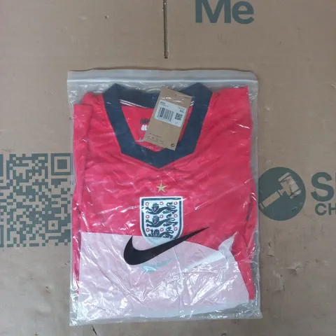 BAGGED NIKE ENGLAND FOOTBALL JERSEY IN RED SIZE XXL