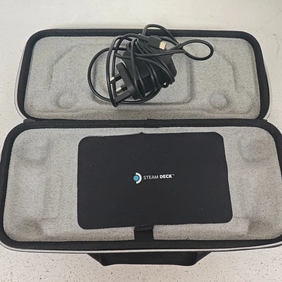 UNBOXED VALVE STEAM DECK HANDHELD GAMING CONSOLE WITH CARRY CASE