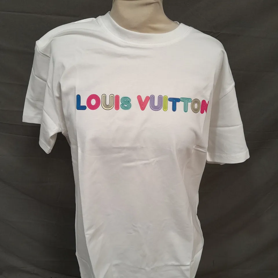 LOUIS VUITTON WHITE GRAPHIC T-SHIRT - XL