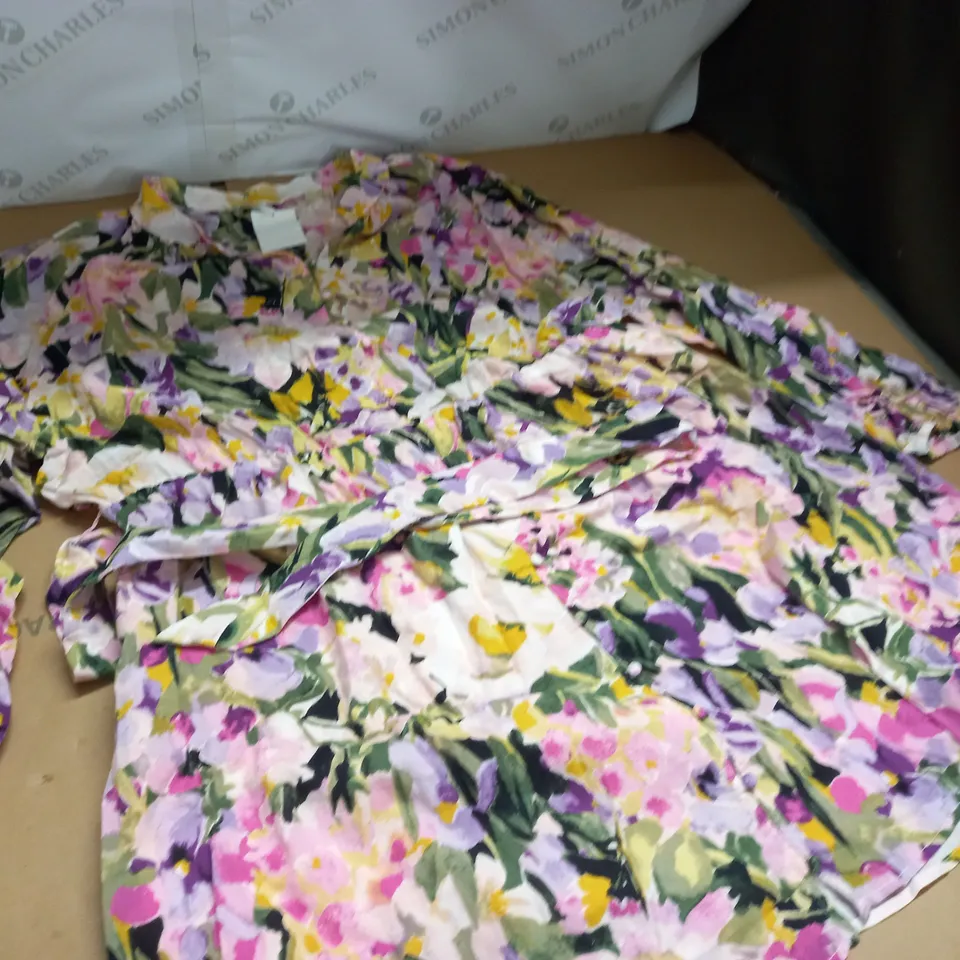 H&M FLORAL SHIRT DRESS - XXL