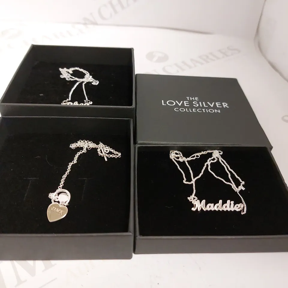 APPROXIMATELY 12 ITEMS OF ASSORTED PERSONALISED STERLING SILVER JEWELLERY RRP £150