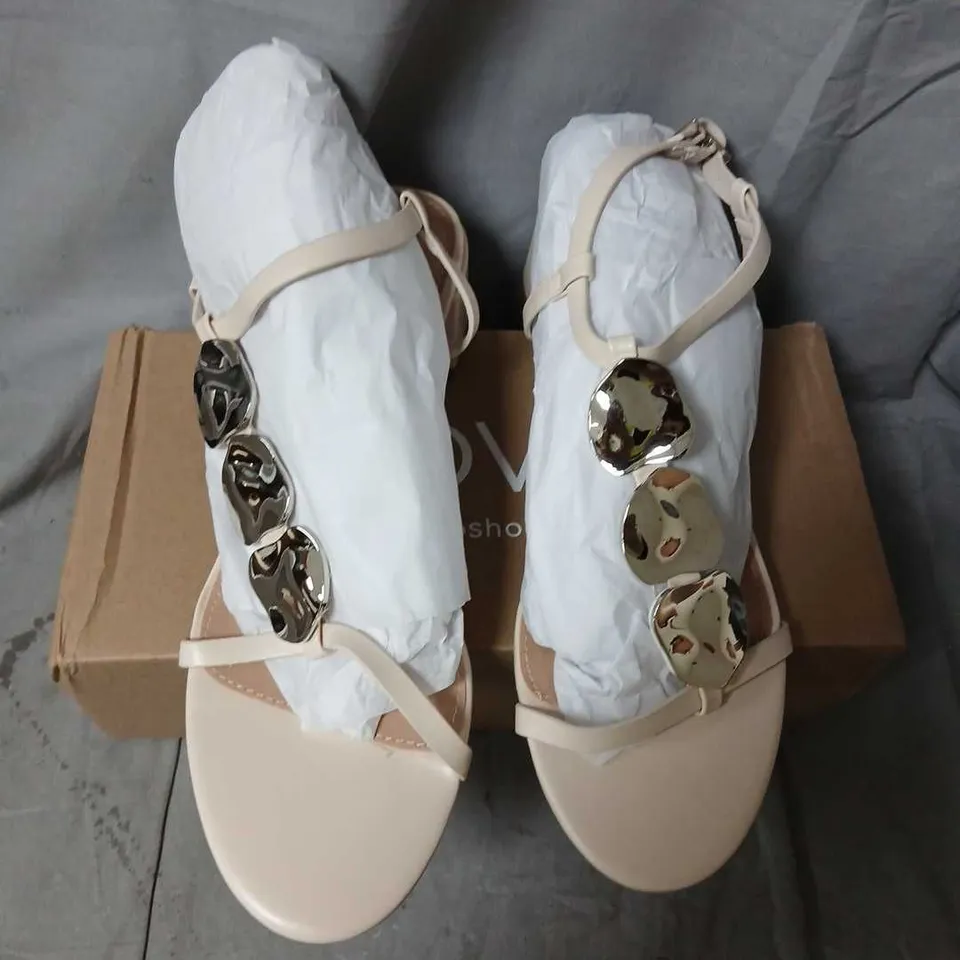 NOVO UK MAGDA BLOCK HEEL SANDALS – OFF WHITE, UK 6